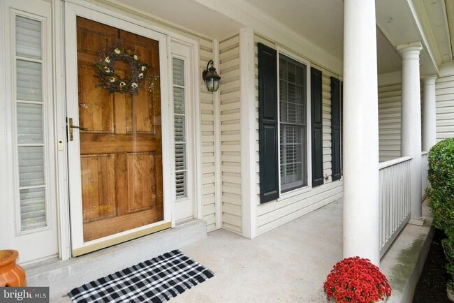 Photo - 8325 Armetale Ln