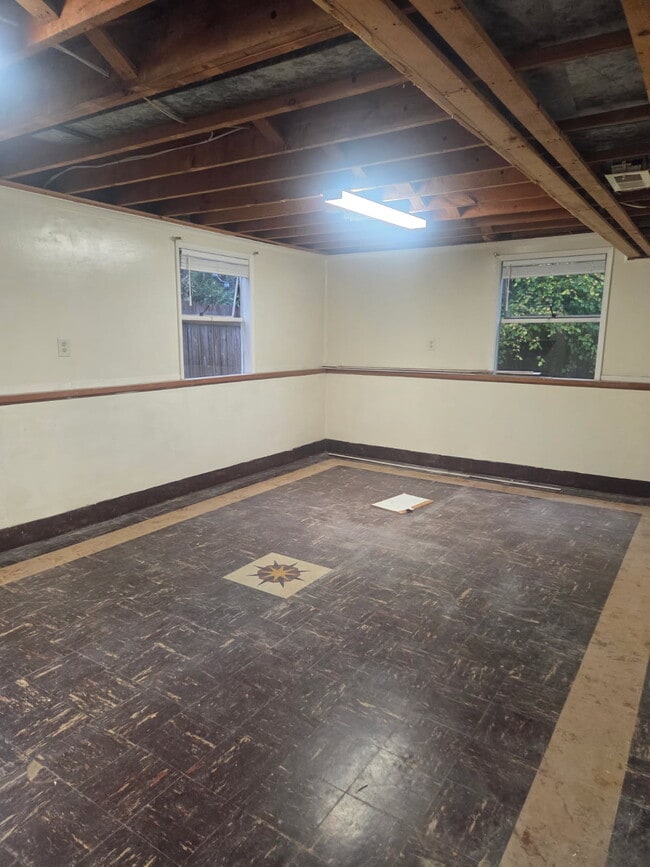 Photo - 3543 NE 93rd St