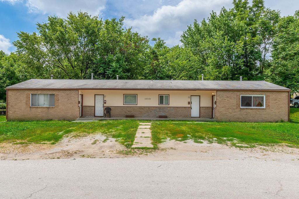 Photo - 10601 E Hedges Ter Unit Apt B