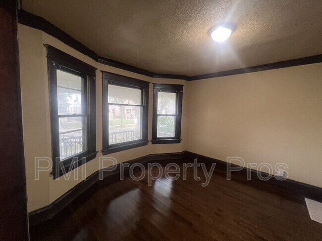 Photo - 2851 N 24th Pl