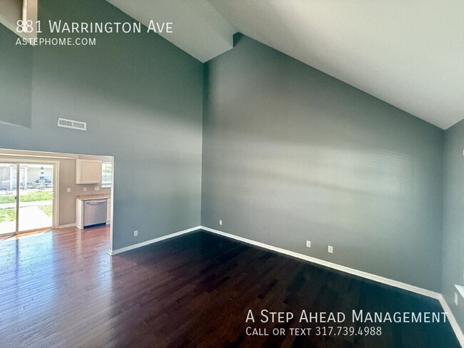 Photo - 881 Warrington Ave