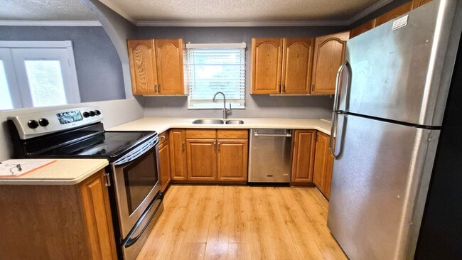 Photo - 332 N Fishtrap Rd