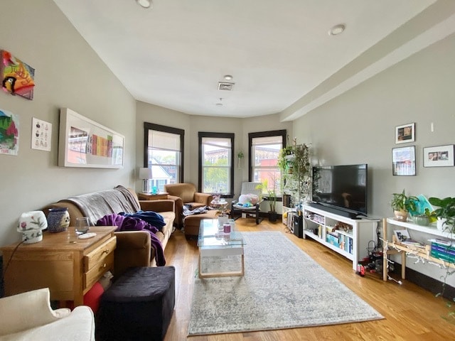 Photo - 46 Creighton St