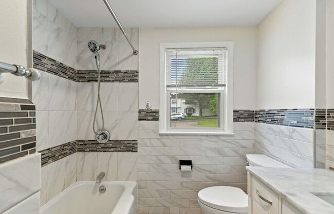 Photo - 30 Meisel Ave