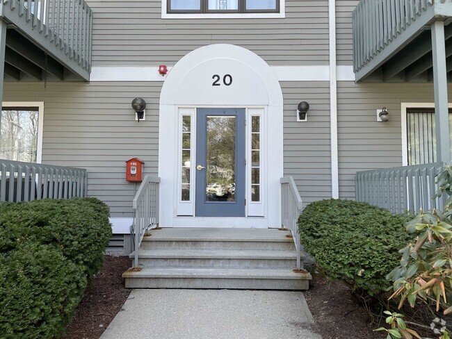Building Photo - 20 Ledgewood Hills Dr Unit 101 Rental
