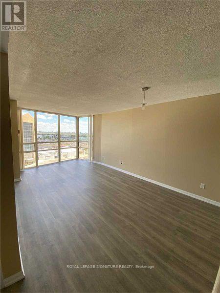 Photo - 50 Eglinton Ave W Unit 903