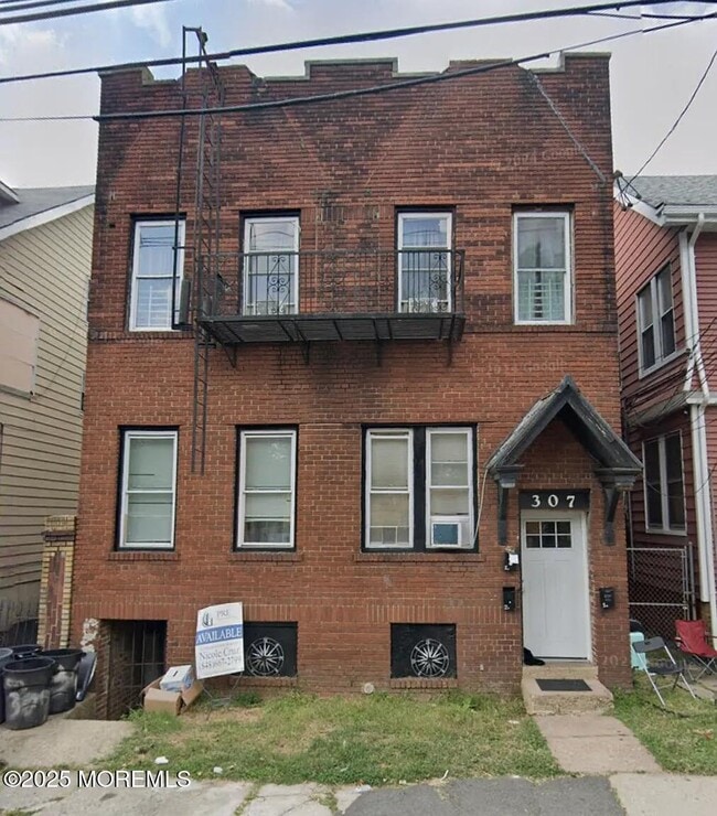 Building Photo - 307 Clinton Pl Rental