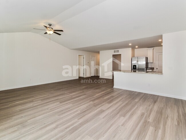 Photo - 1341 John Swann St