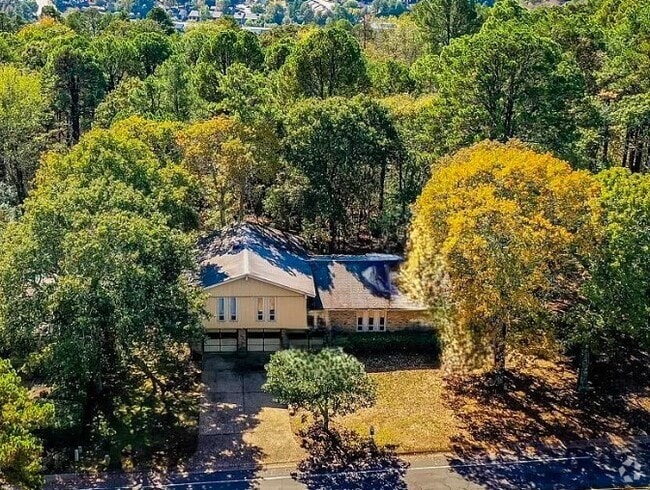 Building Photo - 12805 Rivercrest Dr Rental