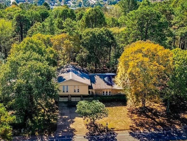 Building Photo - 12805 Rivercrest Dr Rental