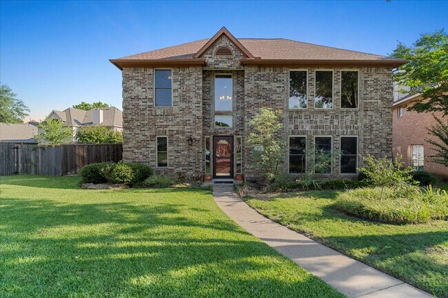 Building Photo - Move in ready! 3-bed 3-bath 3099 sqft 2-st... Rental