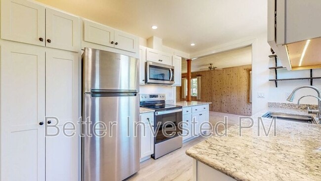 Photo - 175 Giorno Ave