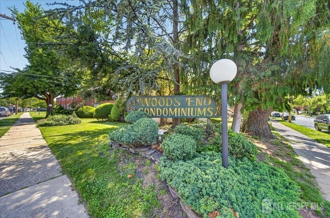 Building Photo - 513 Brooklawn Ave Unit B1