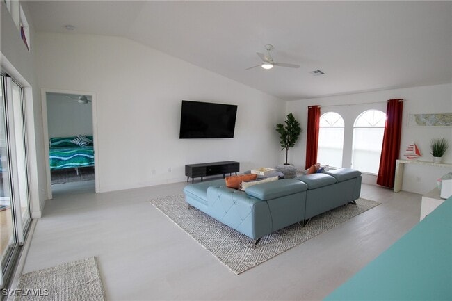 Photo - 138 SE 20th St
