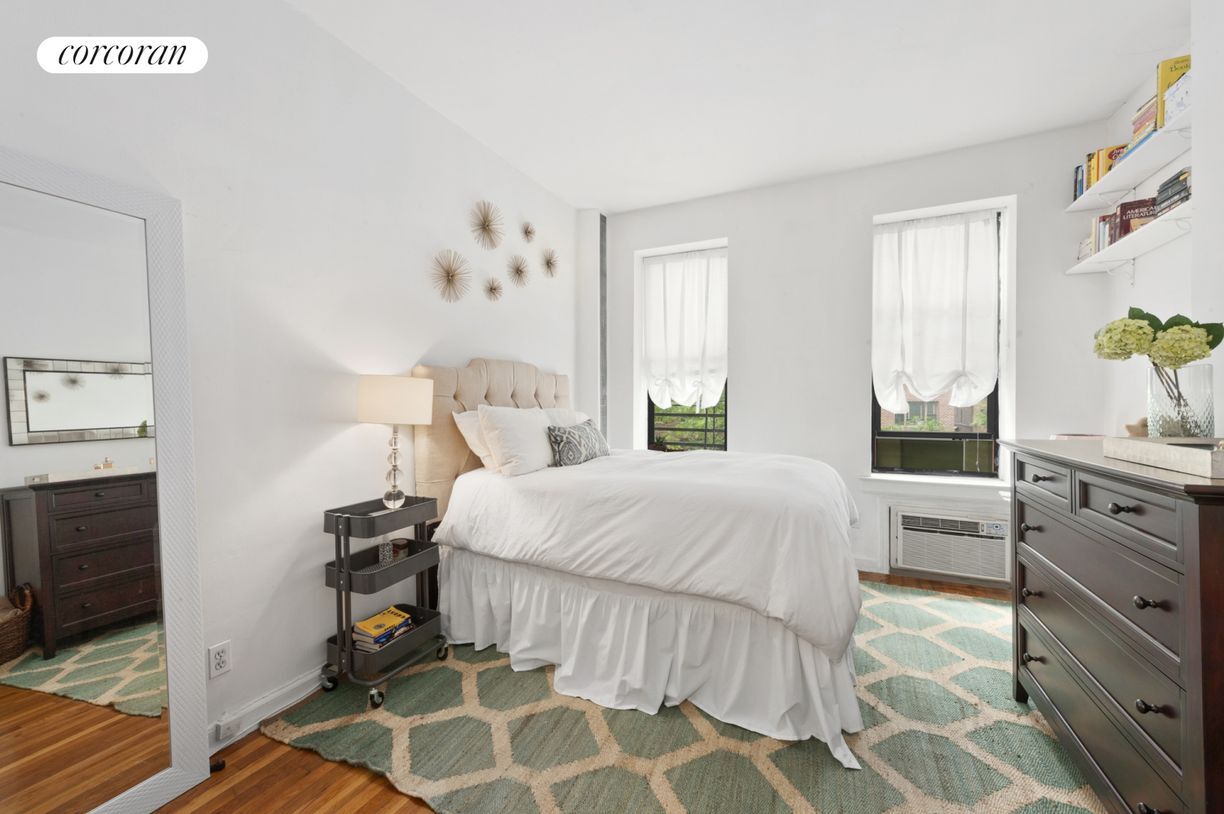 Photo - 50 East End Ave