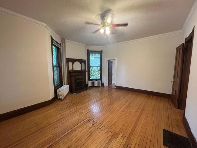 Photo - 319 N Pinckney St Unidad 1