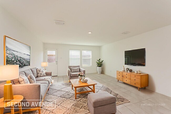 Photo - 6077 Determine Ln