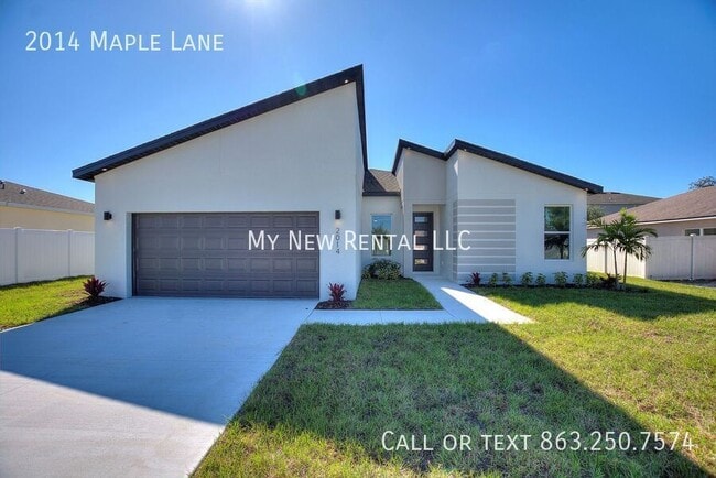 Photo - 2014 Maple Ln