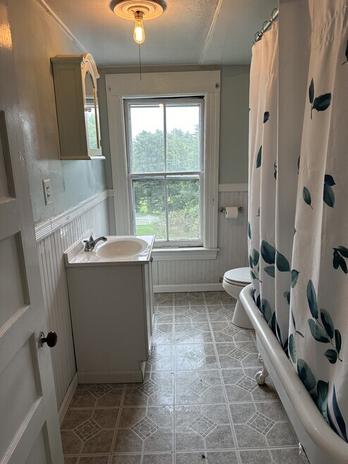 Full bath with clawfoot tub and shower - 61 Chesterfield Rd