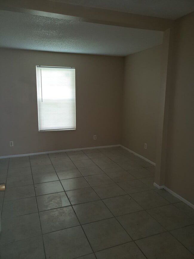 Photo - Nice and Spacious Condo 2Bed/1Bath