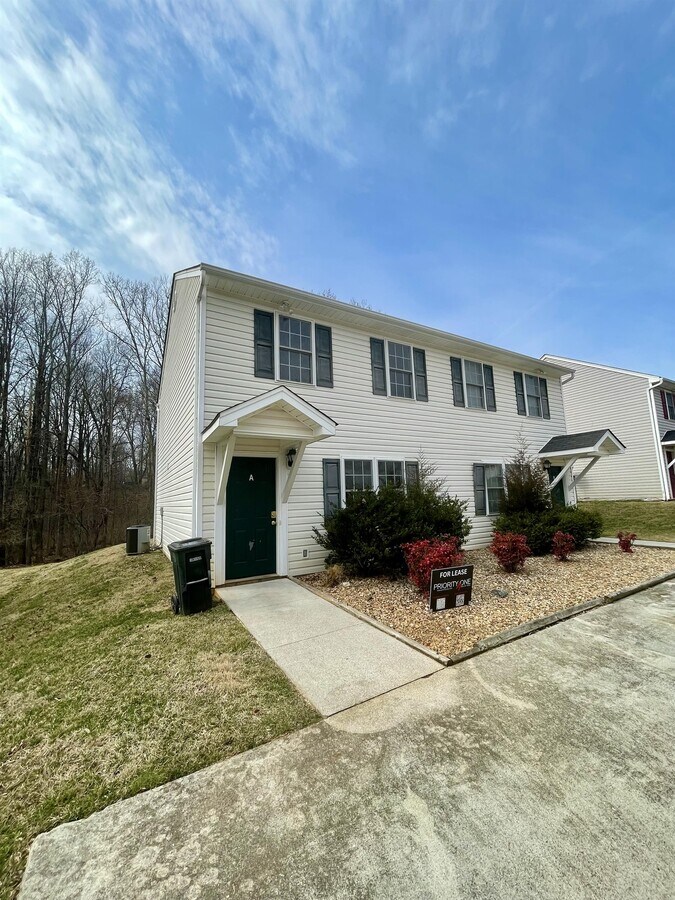 Photo - 125 Primrose Ln Townhome