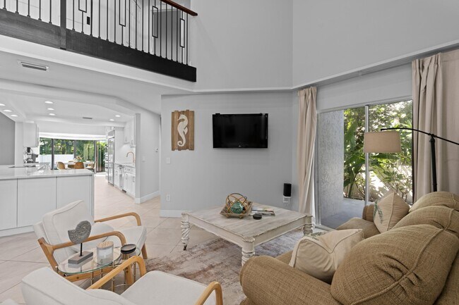 Photo - 1050 Brooks Ln