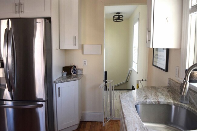 Photo - 2 Griffin Pl Unit 3