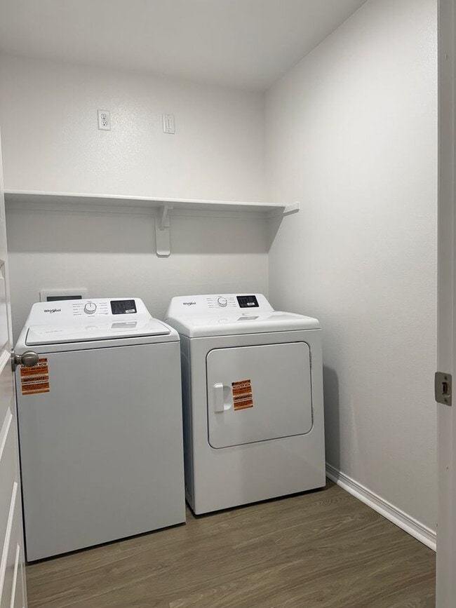 Photo - 240 Bighorn Trl