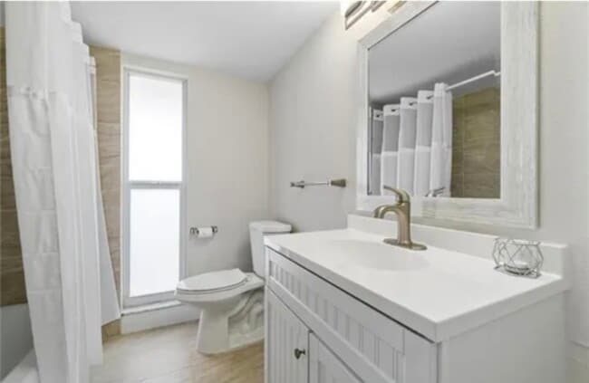Photo - 221 Palm Dr Unit 2