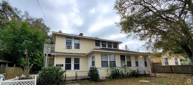 Building Photo - 2517 19th Ave W Rental