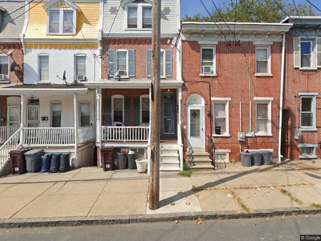 Building Photo - 2217 Tatnall St