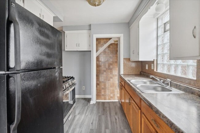 Photo - 19007 Kentfield St