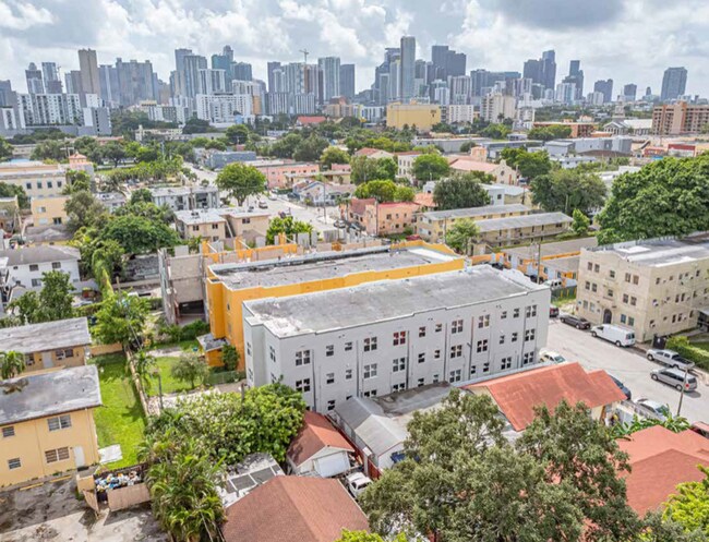 Photo - 1051 NW 2nd St Unit 12