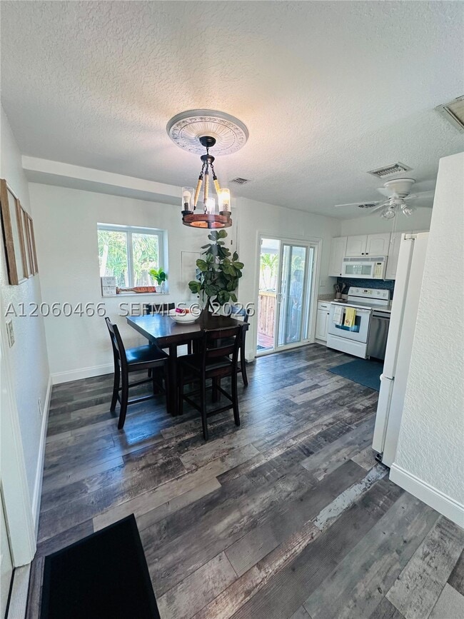 Photo - 1020 S 14th St