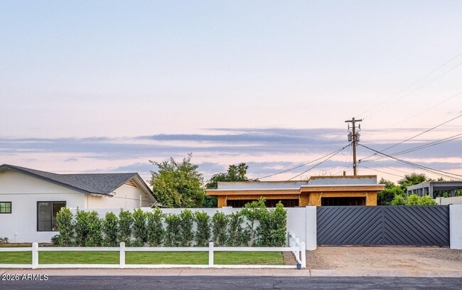 Photo - 6929 E Mariposa Dr