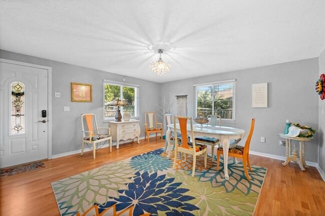 Photo - 5027 31st St W