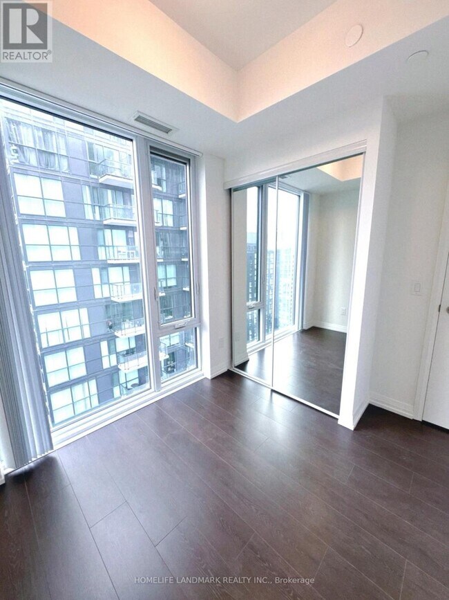 Photo - 8 Widmer St Unit 4701