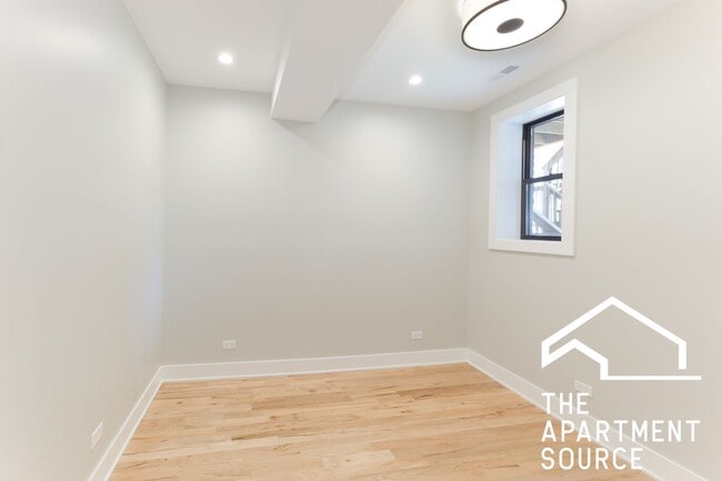 Photo - 2237 N Bissell St Unit 2W