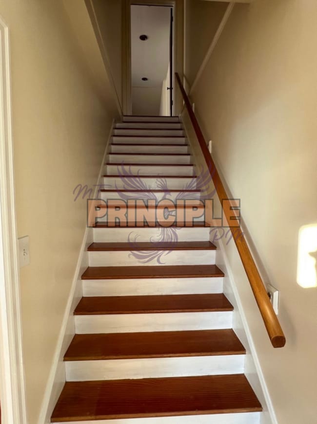 Photo - 403-405 1/2 W Granite Unit 405 1/2