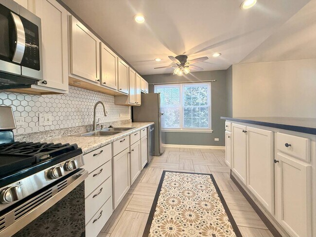 Photo - 433 Gloria Ln