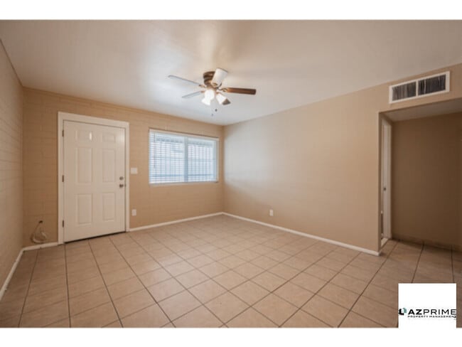 Photo - FREE ONE MONTH RENT MOVE IN SPECIAL! Modern 1/1 Phoenix Apartment - Stylish & Convenient!