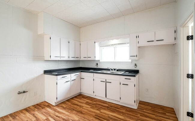 Photo - 2955 N 17th St