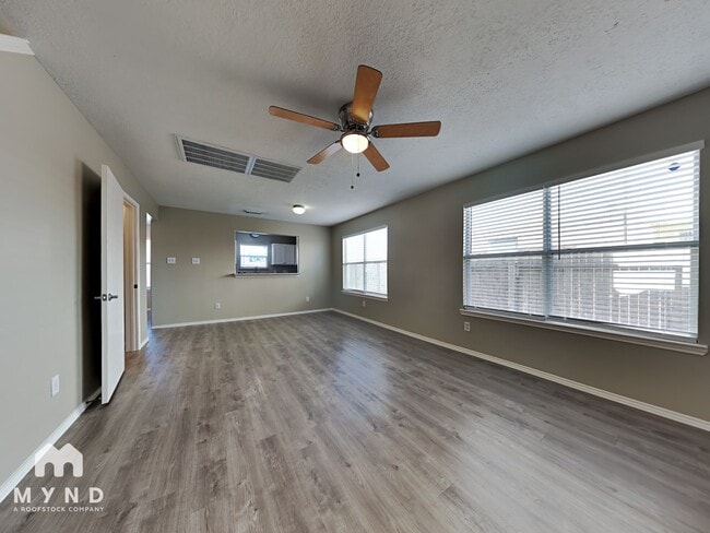 Photo - 9027 Farm Ridge Ln