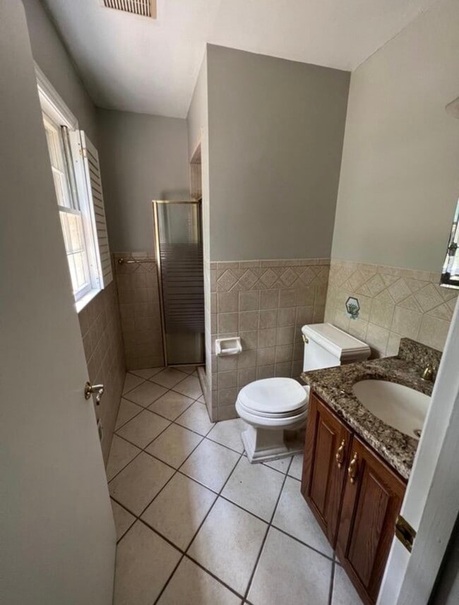 Photo - 14 Lynn Haven Dr