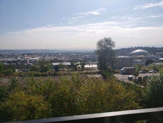 Down Town Tacoma Condo/Town House! Gas Lam... - Down Town Tacoma Condo/Town House! Gas Lam...