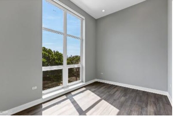 Photo - 2449 N Western Ave Unit 401