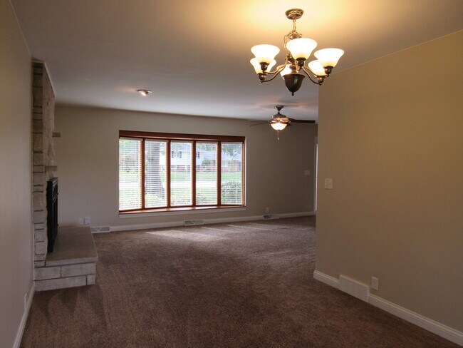 Photo - 233 Manor Dr Casa