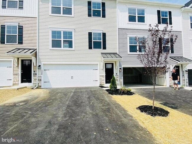 Photo - 122 Copperleaf Dr