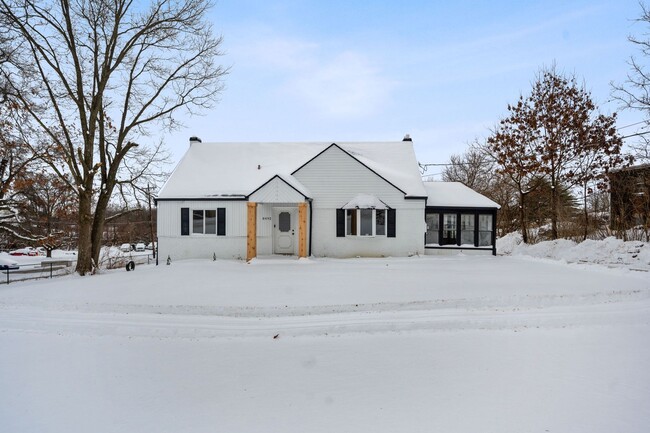 White Oak- Charming 4 bedroom 2 bath cape cod - White Oak- Charming 4 bedroom 2 bath cape cod House