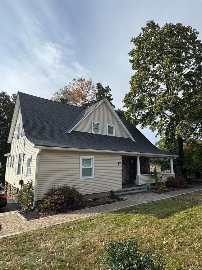 Building Photo - 47 S Middletown Rd Unit 5